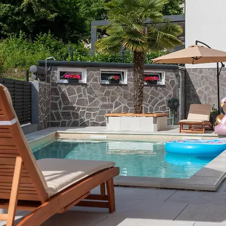 Magdalena * Rukavac (Primorje-Gorski Kotar)